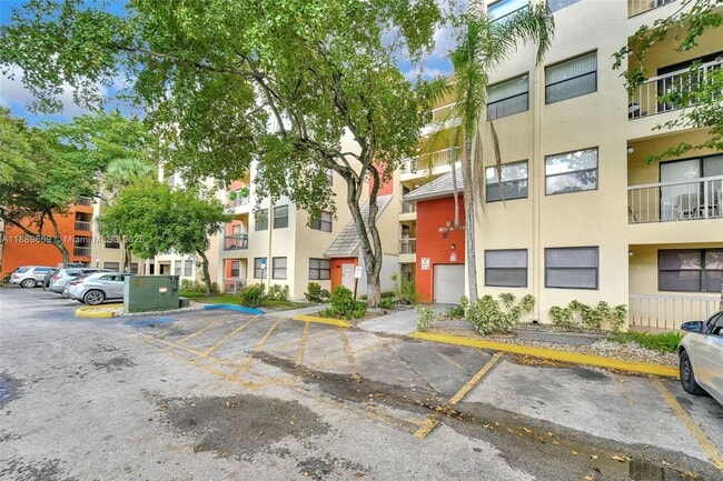 Building Photo - 8120 Geneva Ct