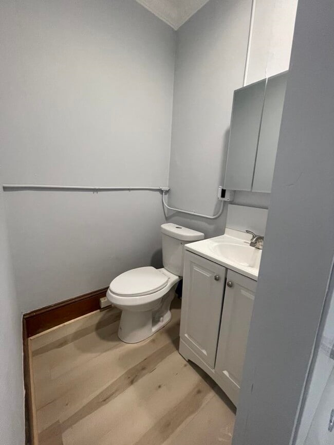 Building Photo - 41-43 Central St