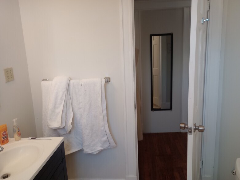 Building Photo - 1179 Commonwealth Ave