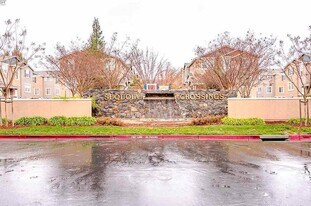 Building Photo - 37421 Glenbrook Ter