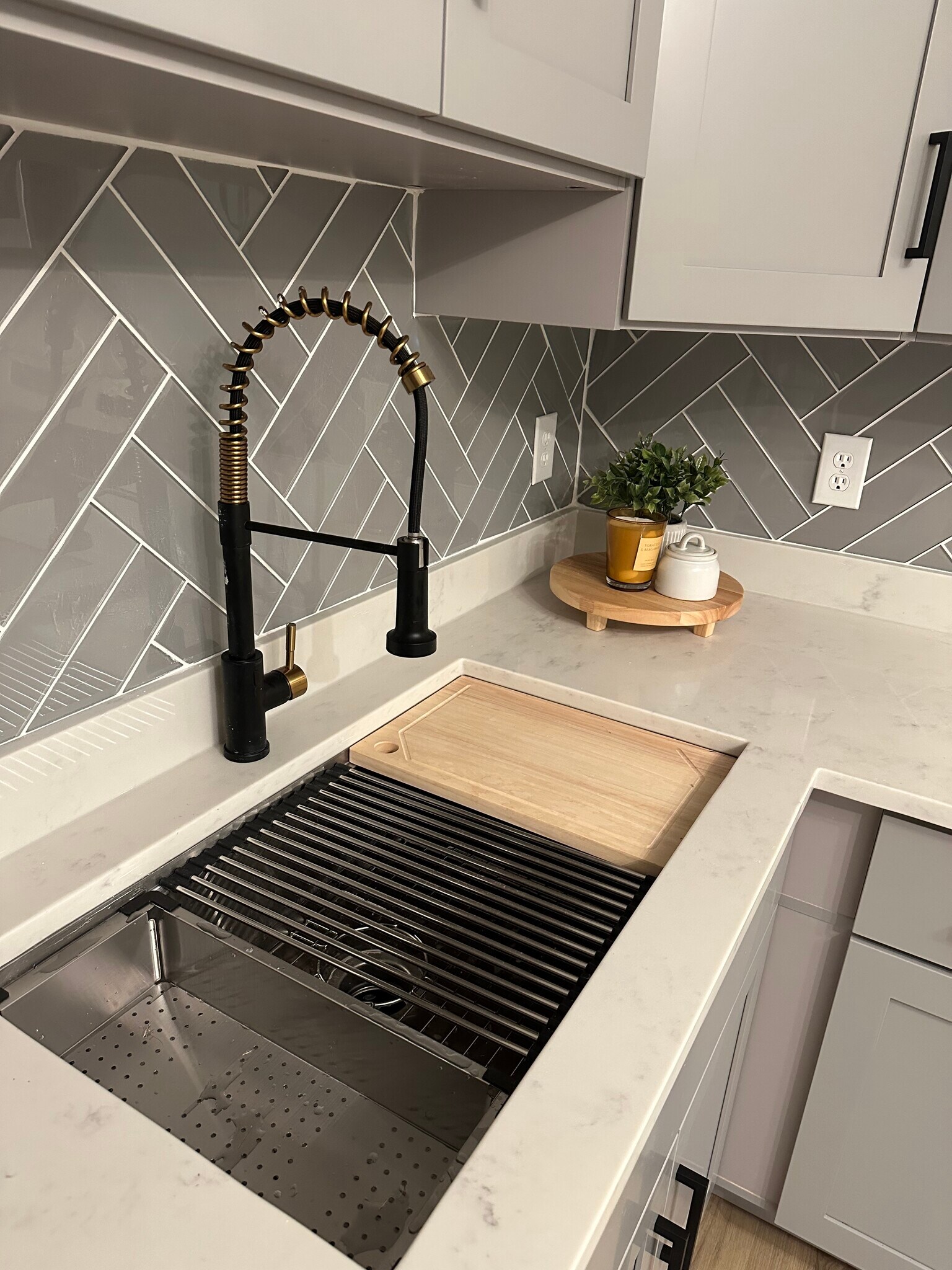 Motion sensor sink, natural stone counter tops. - 931 Blackrail Ct