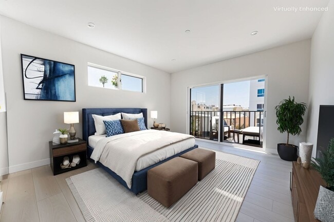 Building Photo - Luxurious 3-Bed + 3.5-Bath Modern Home in ...