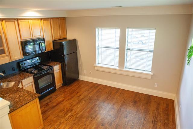 Building Photo - 5837 Velasco Ave