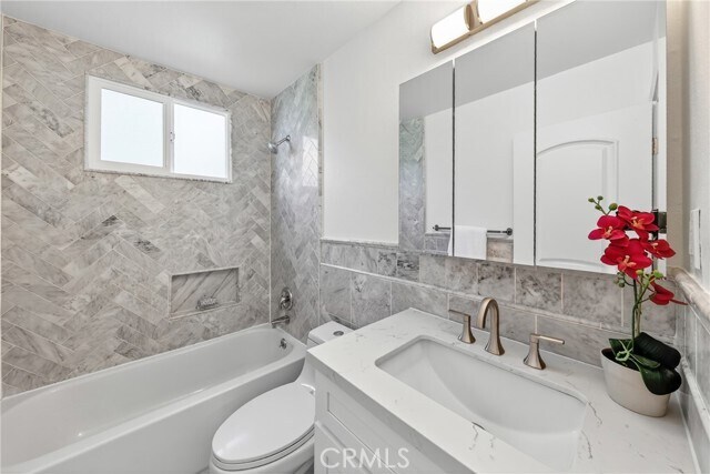 Building Photo - 302 Cleveland Dr