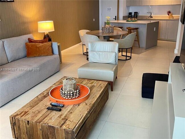 Building Photo - 4111 S Ocean Dr