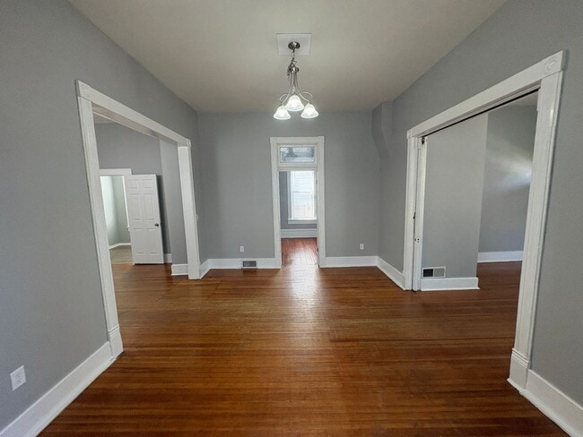 Building Photo - Charming & Spacious 2-Bedroom Home with Private Backyard and Garage Parking
