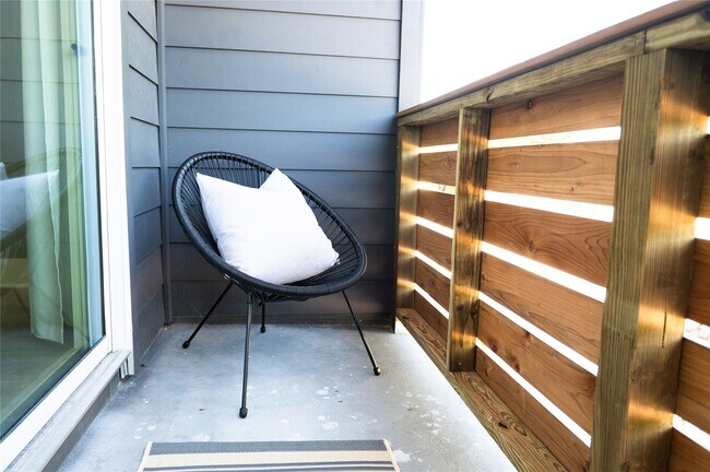 Building Photo - 3486 Luca St