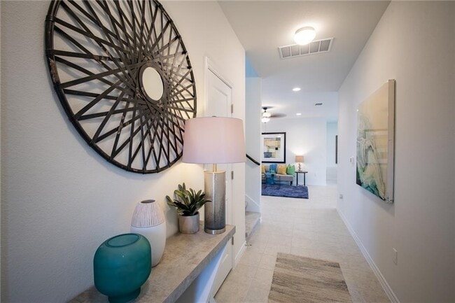 Building Photo - 9109 Looksee Ln