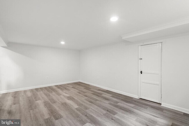 Building Photo - 2200 Windham Ln