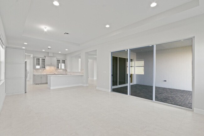 Building Photo - 5579 Liberty Ln