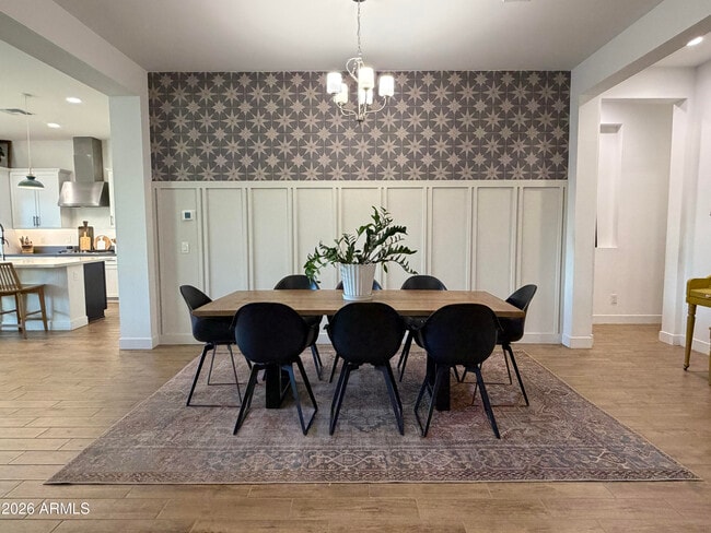 Building Photo - 10849 E Thunderbolt Ave