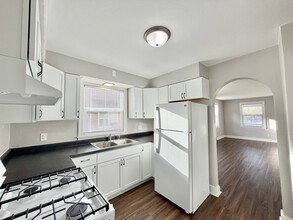 Building Photo - 1306 Copeland Ave