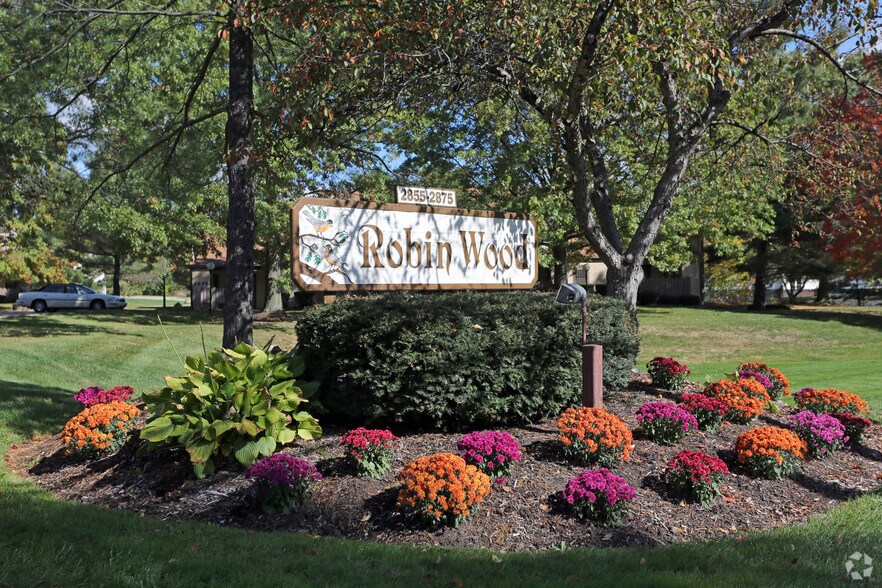 Robinwood Apartments 28552875 Graham Rd Stow OH 44224 Apartment Finder