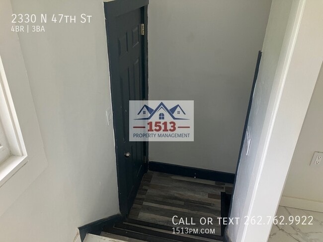 Building Photo - 2330 N 47th St