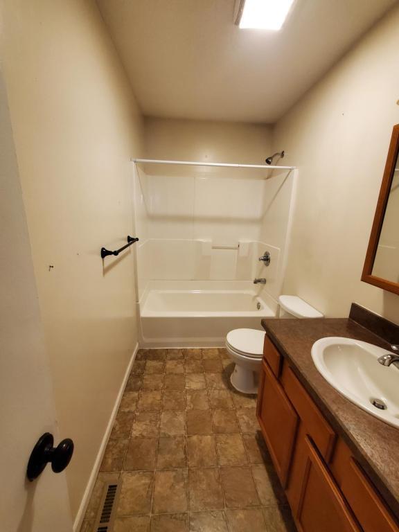 Building Photo - 10 Stevens Rd