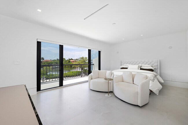 Building Photo - 3474 S Ocean Blvd