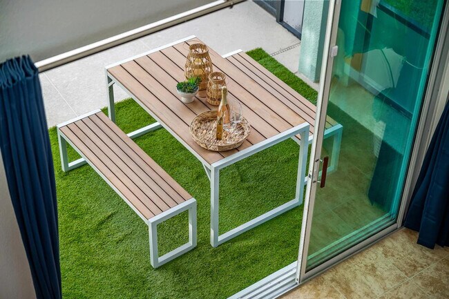 Building Photo - 8964 Bismarck Palm Rd