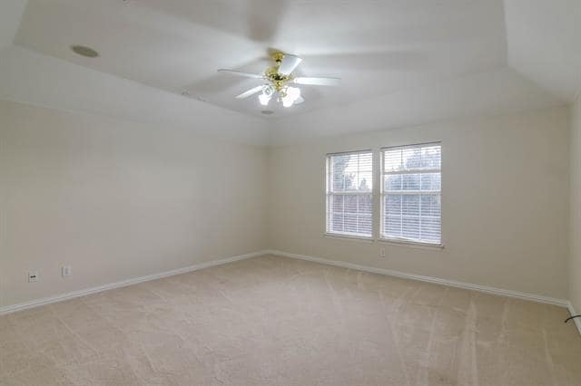 Building Photo - 8512 Mesa Verde Dr
