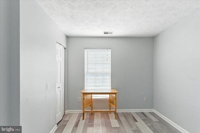 Building Photo - 1065 Jeanett Way