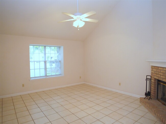 Building Photo - 433 Richview Park Cir W