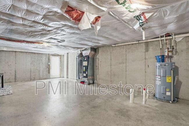 Building Photo - 24 Mabel Ln