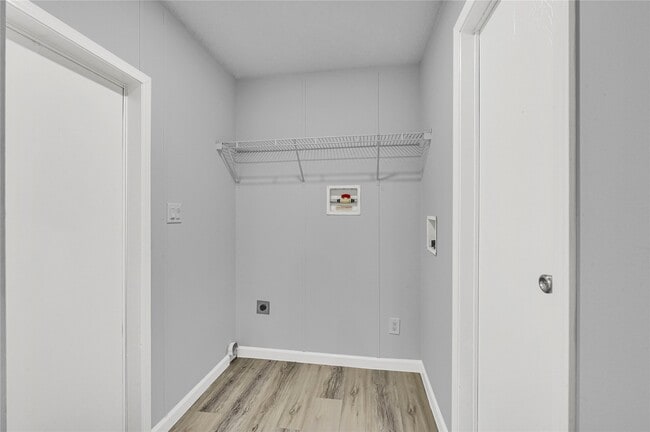 Building Photo - 609 Avenue D