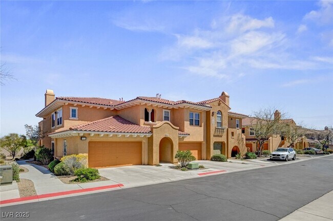 Primary Photo - 820 Canterra St