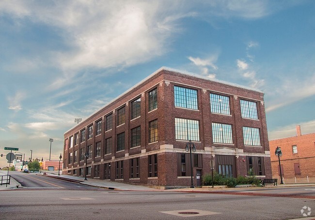 Building Photo - Winkler Lofts