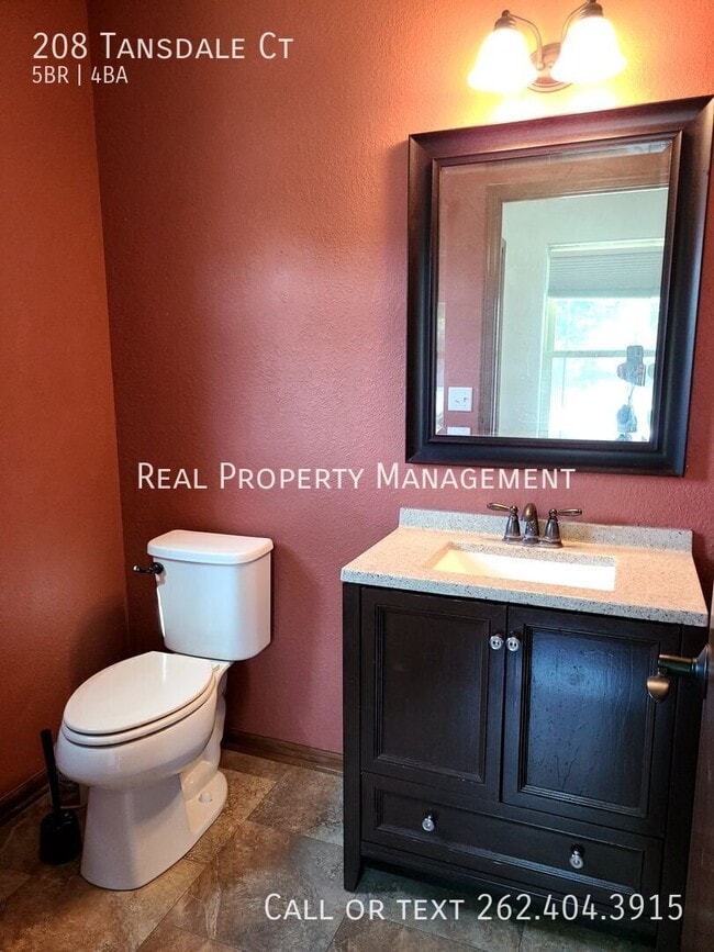 Building Photo - 208 Tansdale Ct