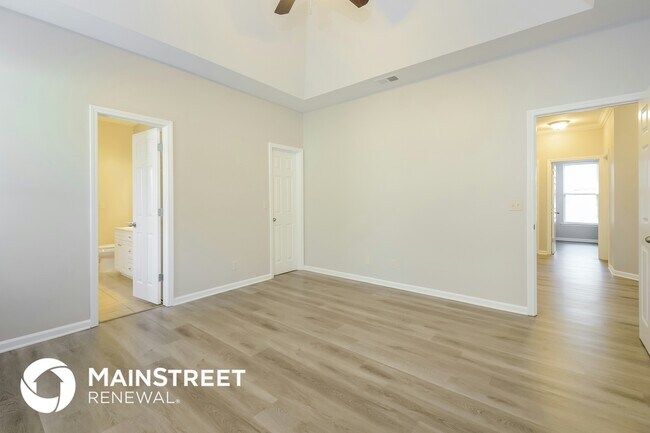 Building Photo - 1270 Easterwood Blvd