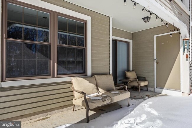 Building Photo - 1 Bridgewater Dr