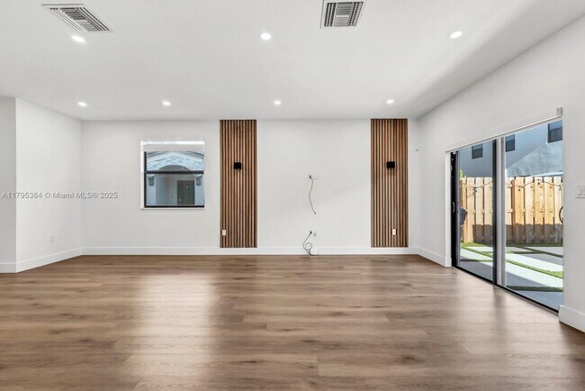 Building Photo - 13067 SW 286th St