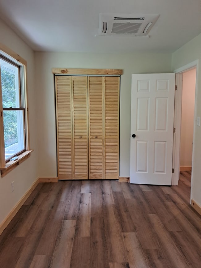 Building Photo - 315 #5 Sulphur Springs Rd