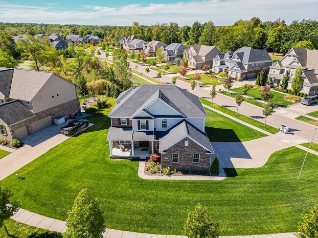 Building Photo - 23431 Crooked Tree Ct S