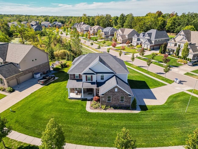 Building Photo - AVAILABLE NOW! Stunning South Lyon Home wi...