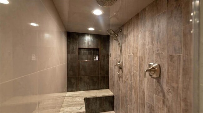 Building Photo - 3935 Briaridge Cir