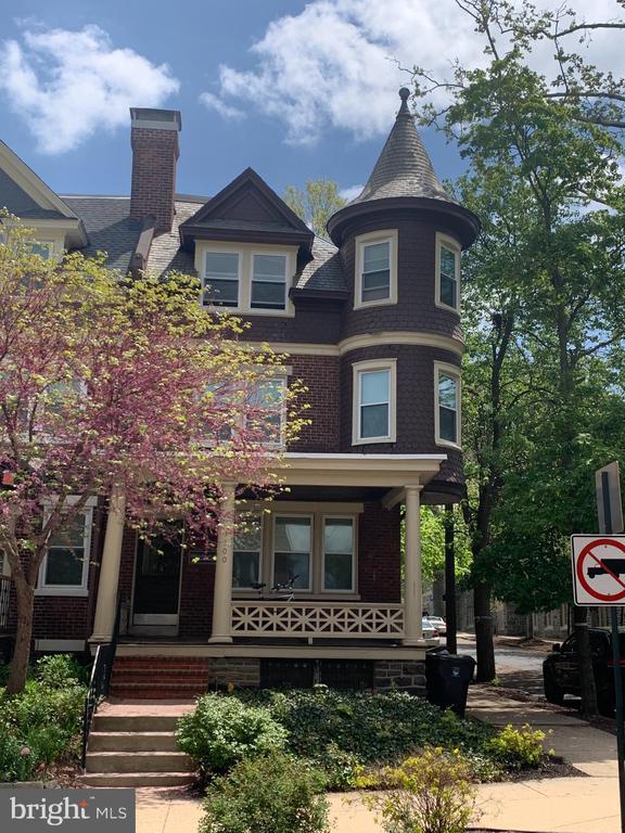 Building Photo - 1300 N Clayton St