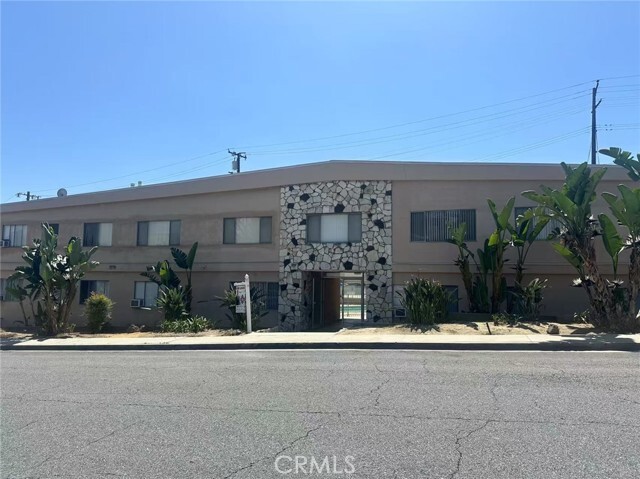 Primary Photo - 1050 College View Dr