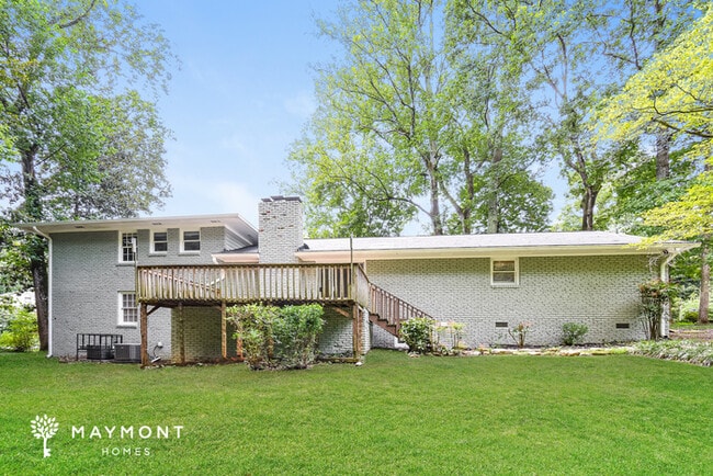 Building Photo - 2644 Club Valley Dr NE