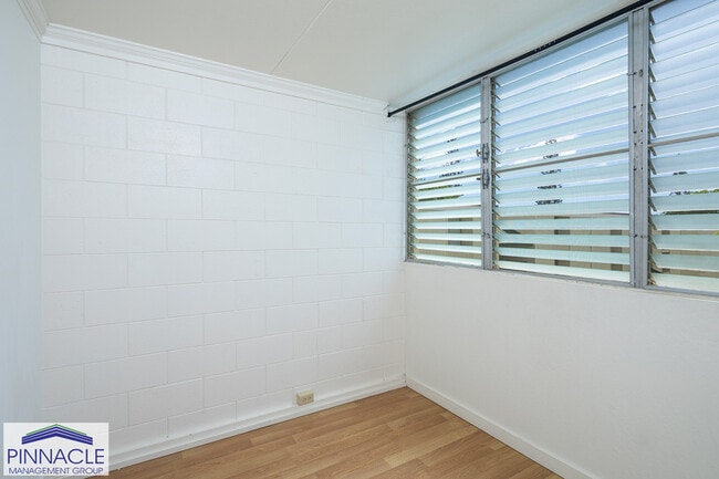 Building Photo - 95-029 Kuahelani Ave