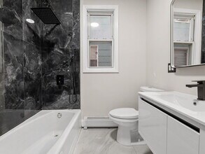 Building Photo - 3-Bedroom Gem with Modern Comfort in Bayonne – 1300 Sq. Ft. of Urban Living!"