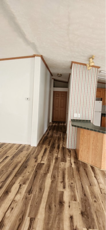 Building Photo - 365 Church St