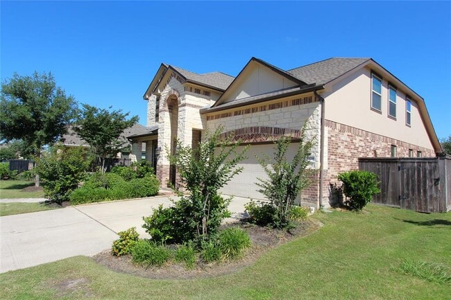Building Photo - 19218 Presa Canyon Dr