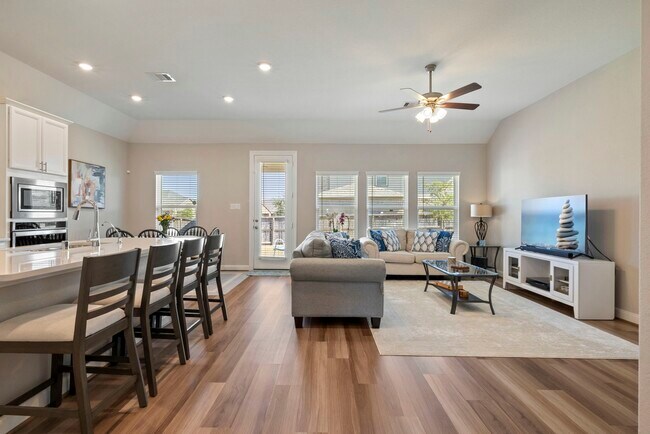 Building Photo - 2003 Woodland Prairie Ct