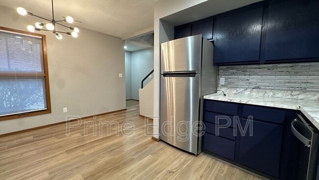 Building Photo - 1821 Ridgehaven Ct