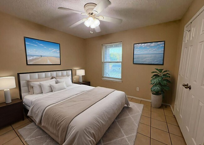 Building Photo - 3405 Desert Mesa Rd