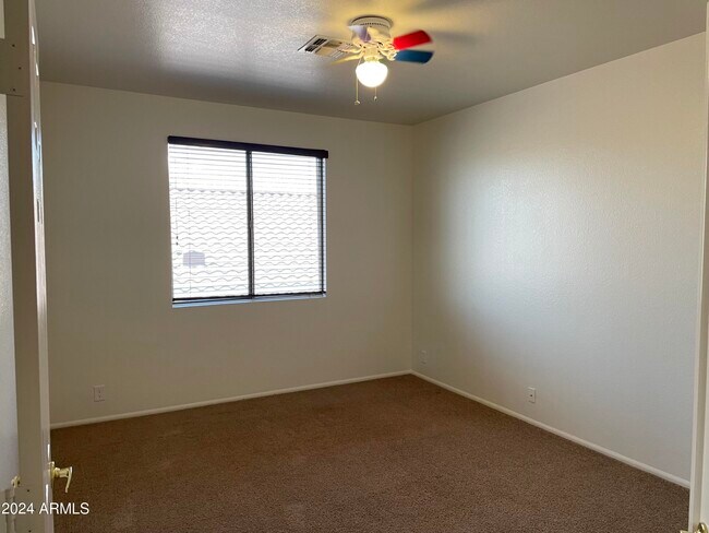 Building Photo - 5922 W Sack Dr