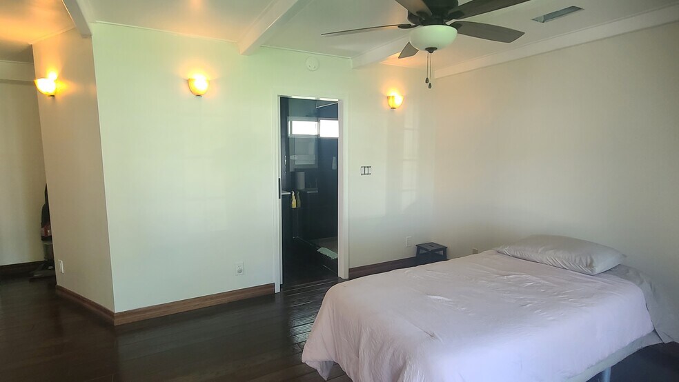 Building Photo - 2019 N Manning St