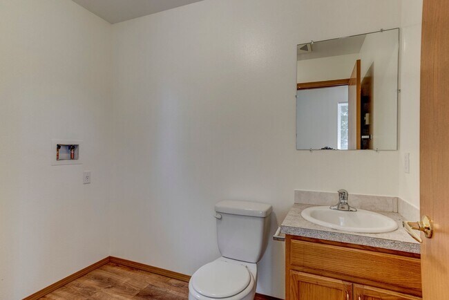 Building Photo - 1445 NW Elwha St