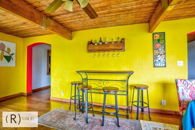 Building Photo - An Oasis of Calm In the Center of Riverside, CA